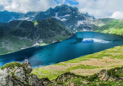 Srinagar – Vishansar & Gadsar Lakes Trek