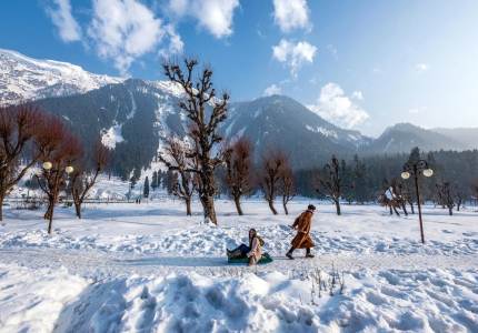 Jammu to Gulmarg, Sonamarg & Srinagar Tour