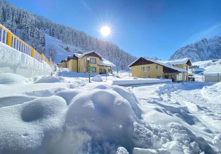 Jammu to Gulmarg, Sonamarg & Srinagar Tour