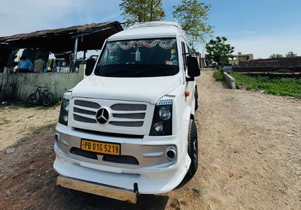 Tempo Traveller (Old)